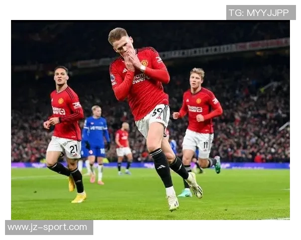 麦克托米奈精彩进球助那不勒斯客场1-0领先埃因霍温展现强大实力